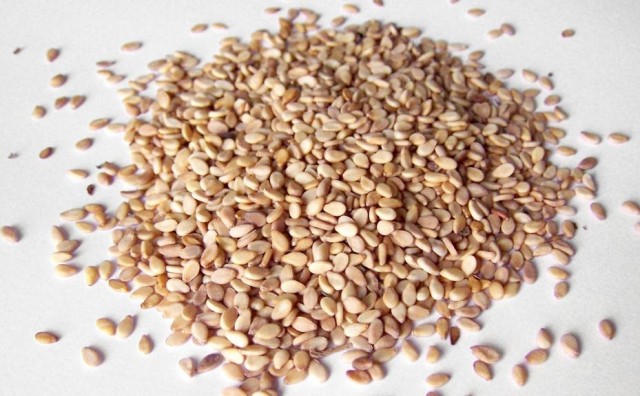 NUEVAS SEMILLAS BENEFICIOSAS PARA EL ORGANISMO: SÉSAMO, CHÍA Y QUINOA