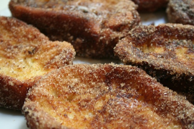 ¿Cuál es la historia detrás de las torrijas?